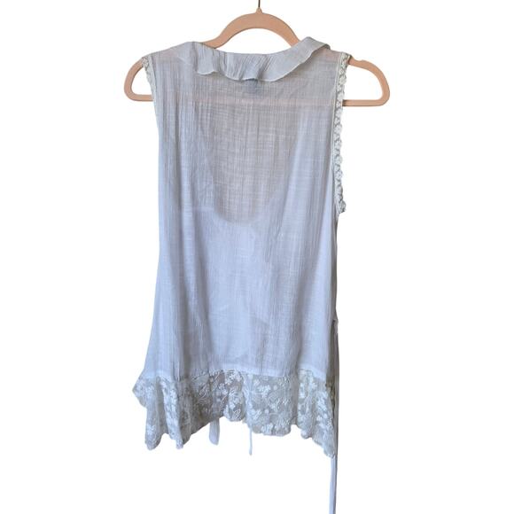 White ruffled lace top RMD Los Angeles Size Large - Picture 2 of 3